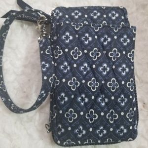 23%off!!! Bella Taylor Quilted Clutch/Purse/Wrist